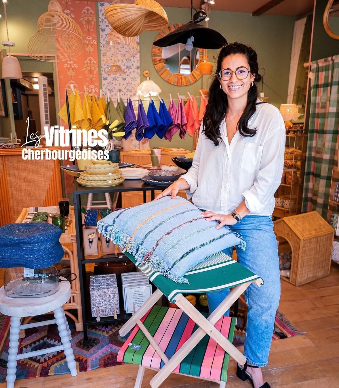Vue intérieure de la boutique ISSA à Cherbourg